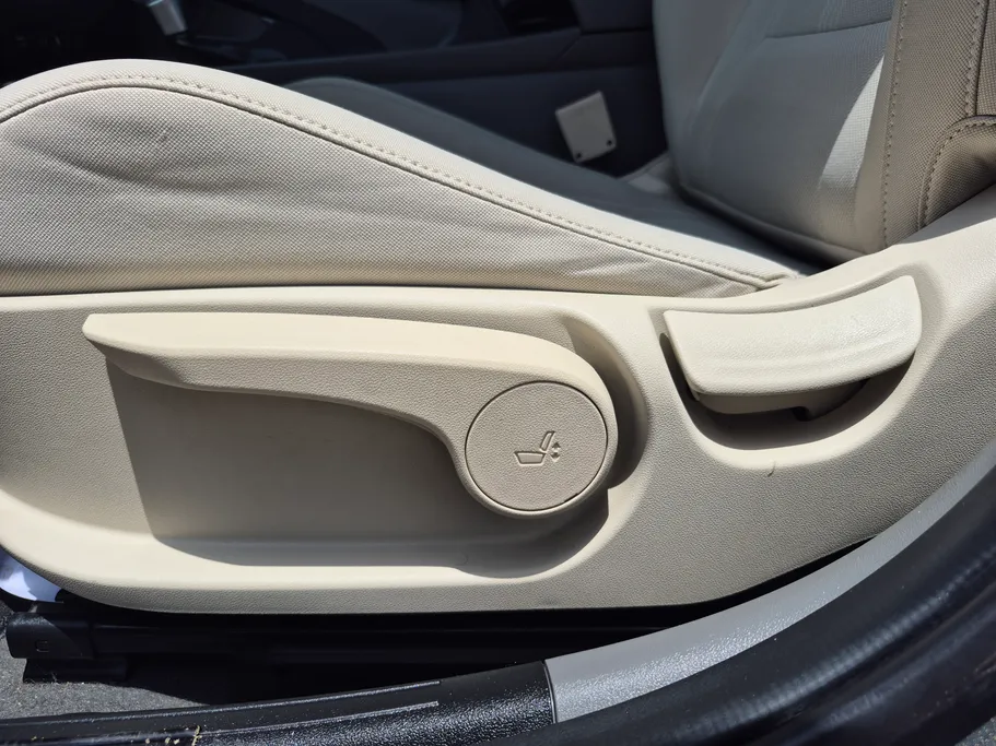 2023 Hyundai Elantra Smart 