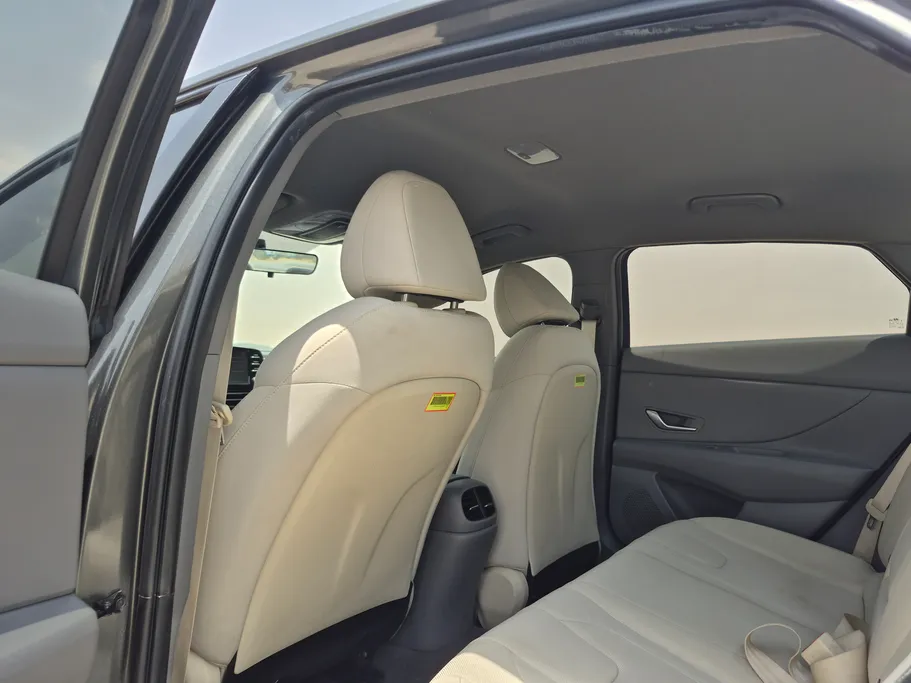 2023 Hyundai Elantra Smart 