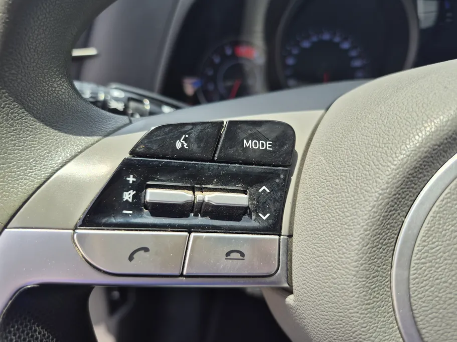 2023 Hyundai Elantra Smart 