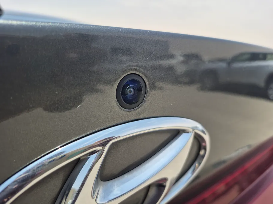 2023 Hyundai Elantra Smart 