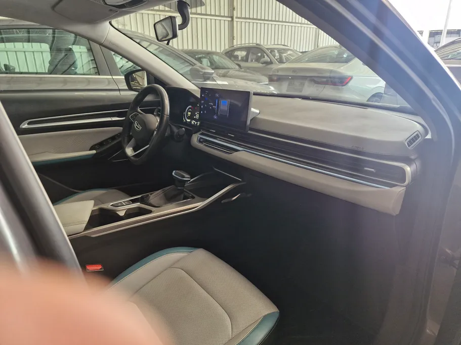 2025 Geely Emgrand GF 