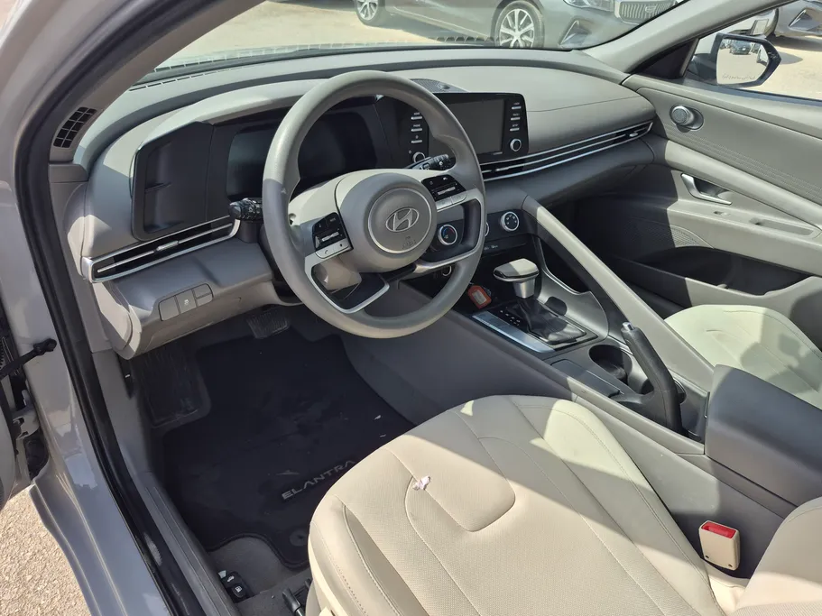 2024 Hyundai Elantra Fleet 