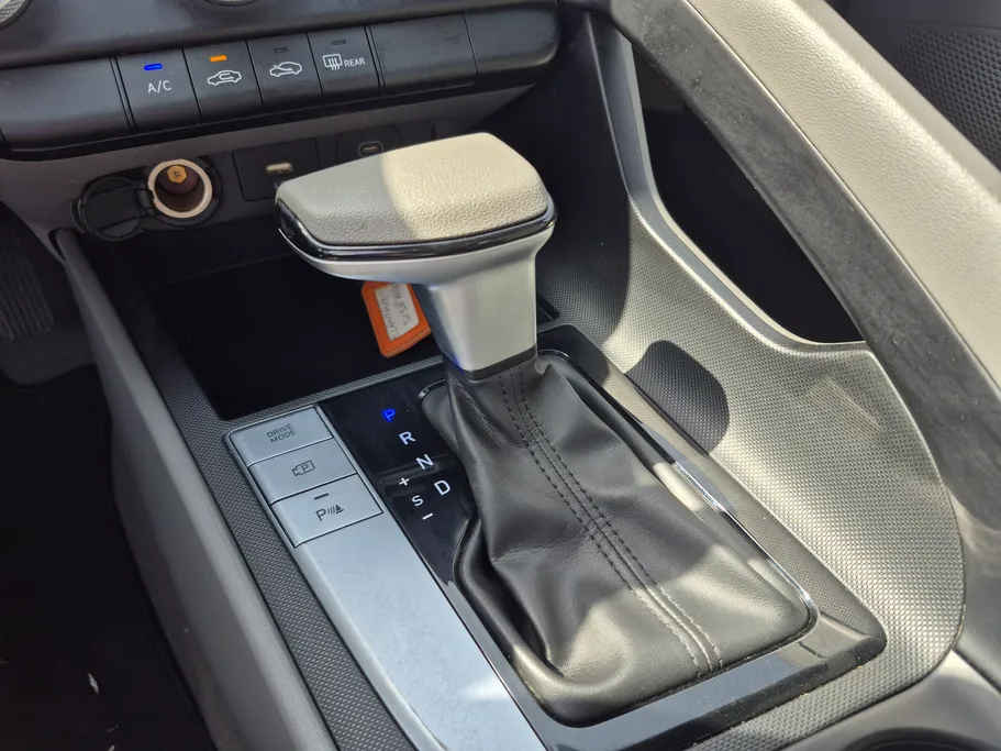 2024 Hyundai Elantra Fleet 