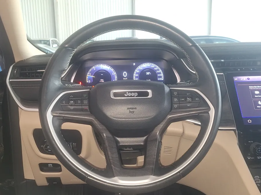 2022 Jeep Grand Cherokee ليمتد 