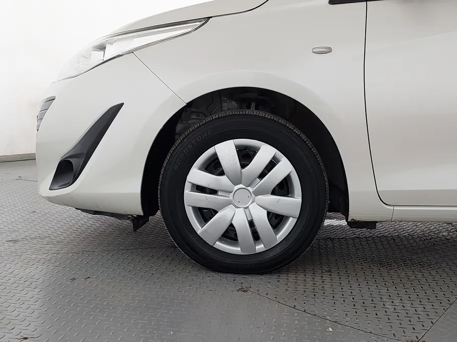 2020 Toyota Yaris  Y 