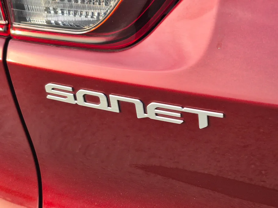 2023 Kia SONET LX 