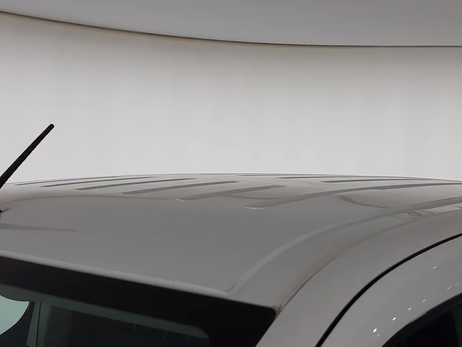 2022 Peugeot Partner Long van 