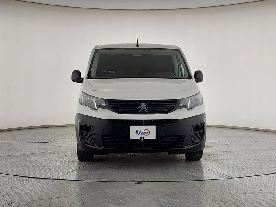 2022 Peugeot Partner Long van 