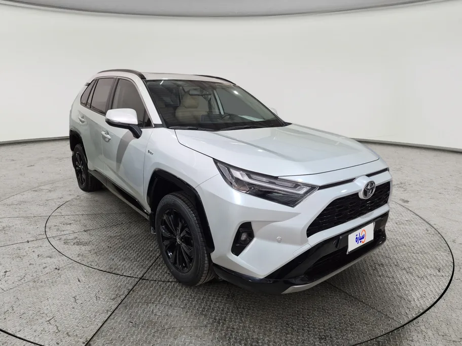 2025 Toyota RAV4 XLE HEV 