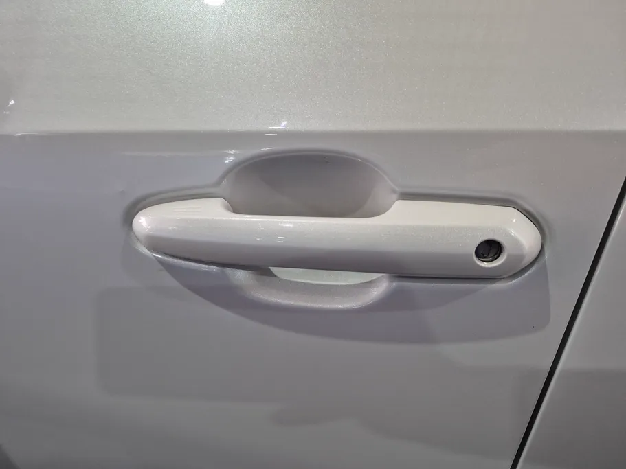 2025 Toyota RAV4 XLE HEV 