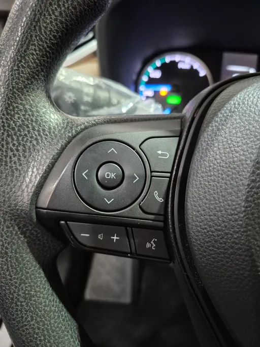 2025 Toyota RAV4 XLE HEV 