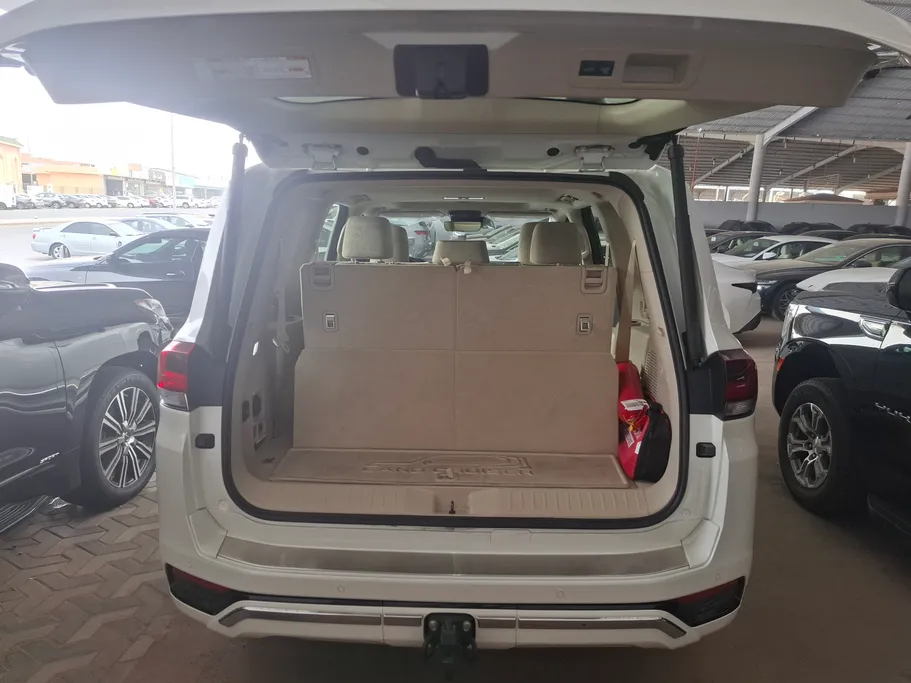 تويوتا لاندكروزر GXR3 2025 