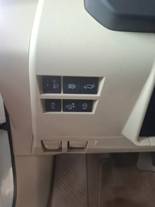 تويوتا لاندكروزر GXR3 2025 