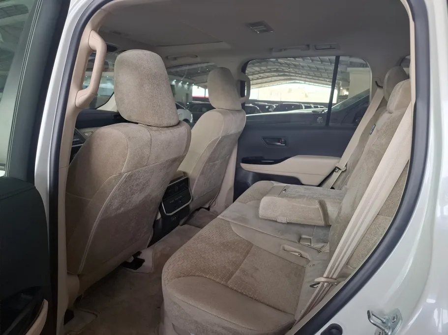 تويوتا لاندكروزر GXR3 2025 