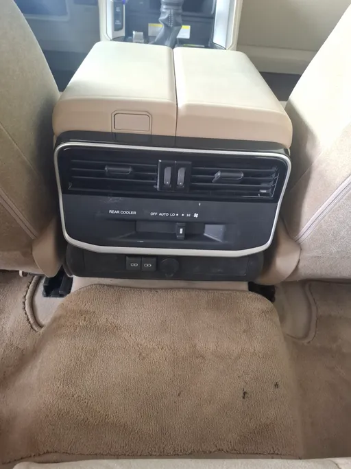 تويوتا لاندكروزر GXR3 2025 