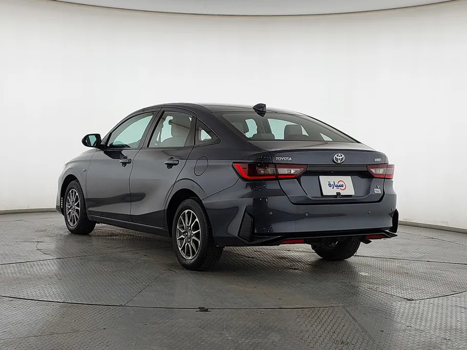 2023 Toyota Yaris  Y 