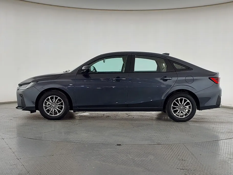 2023 Toyota Yaris  Y 