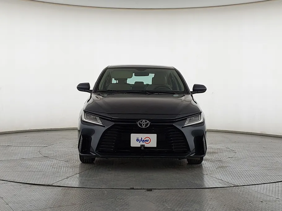 2023 Toyota Yaris  Y 