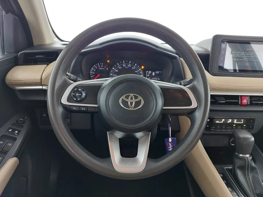 2023 Toyota Yaris  Y 