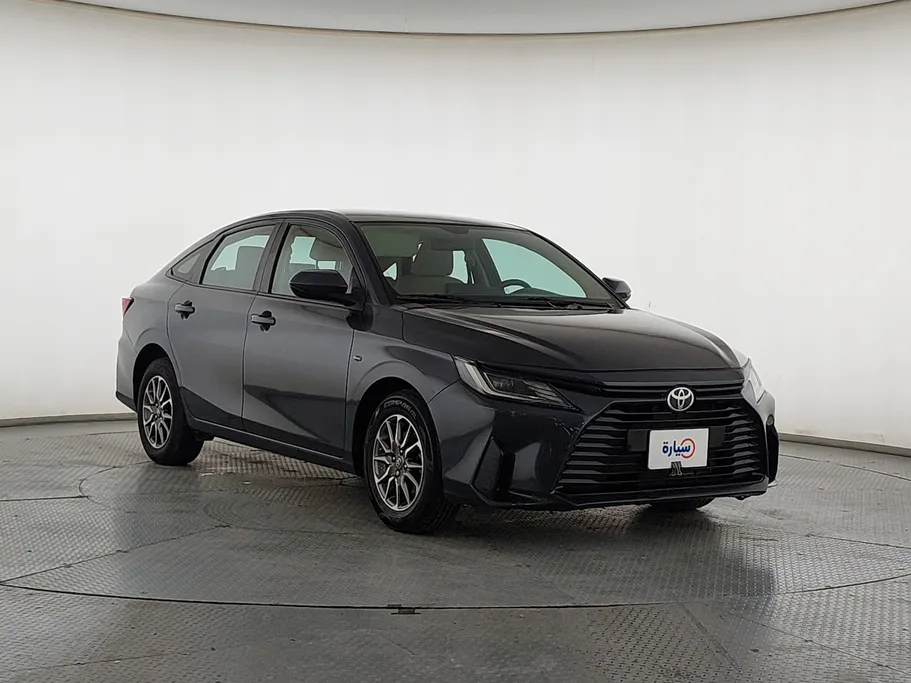 2023 Toyota Yaris  Y 