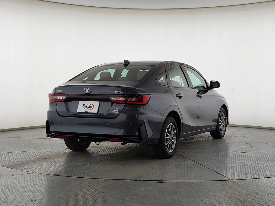 2023 Toyota Yaris  Y 
