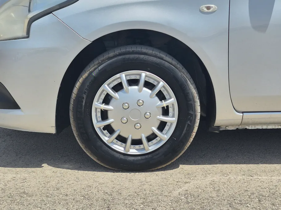 2020 Nissan Sunny SV 