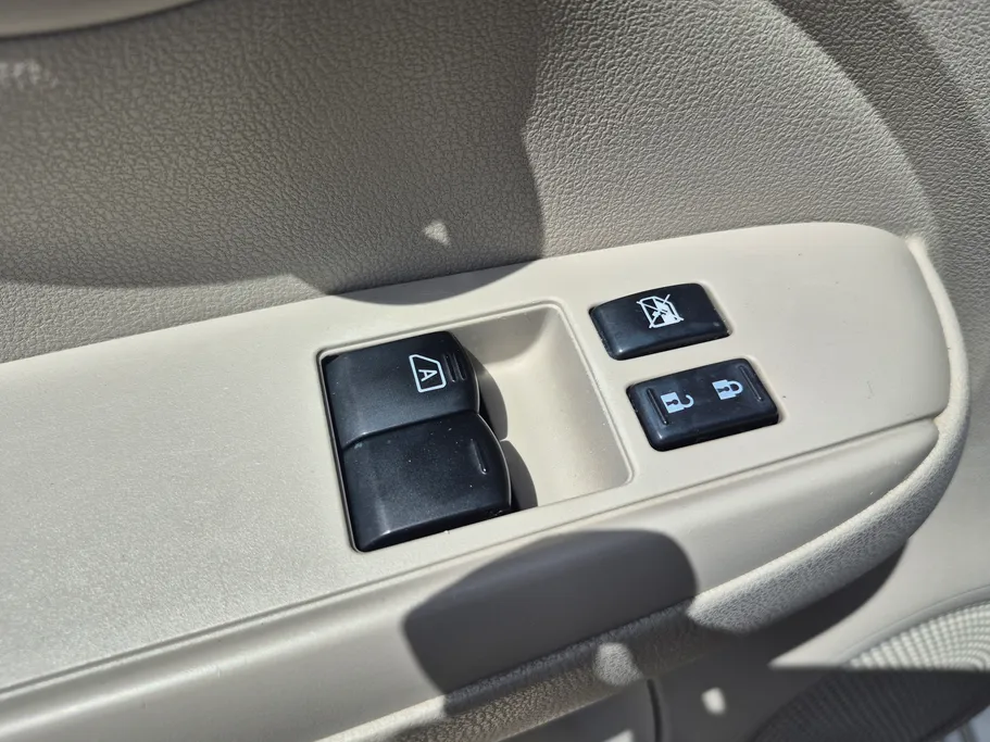 2020 Nissan Sunny SV 