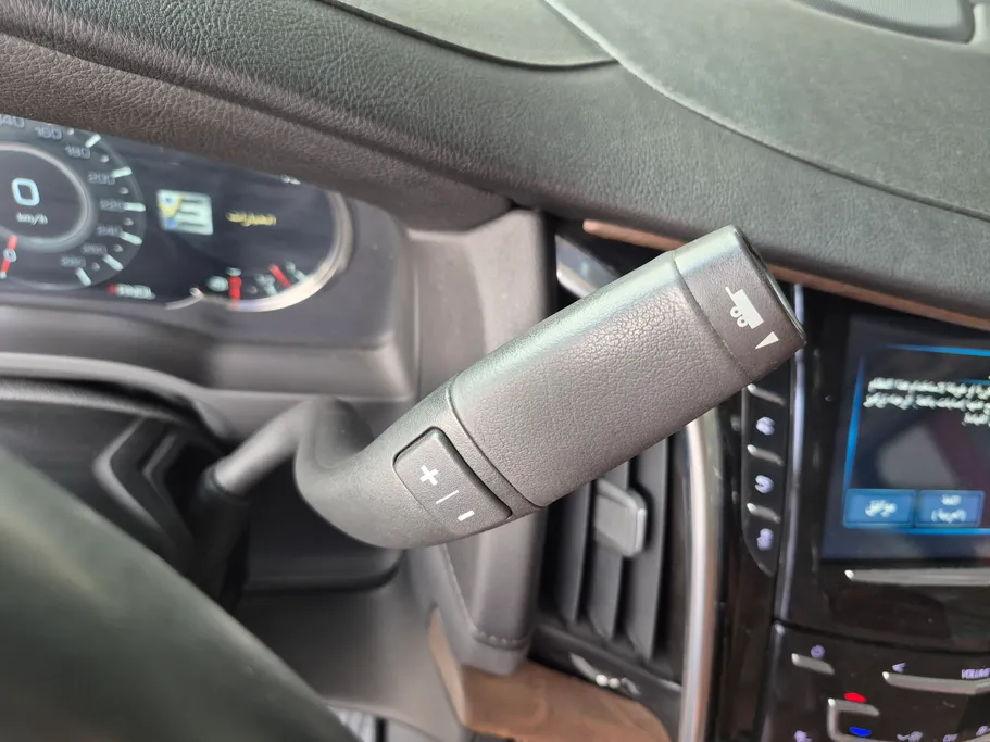 2019 Cadillac Escalade Luxury 