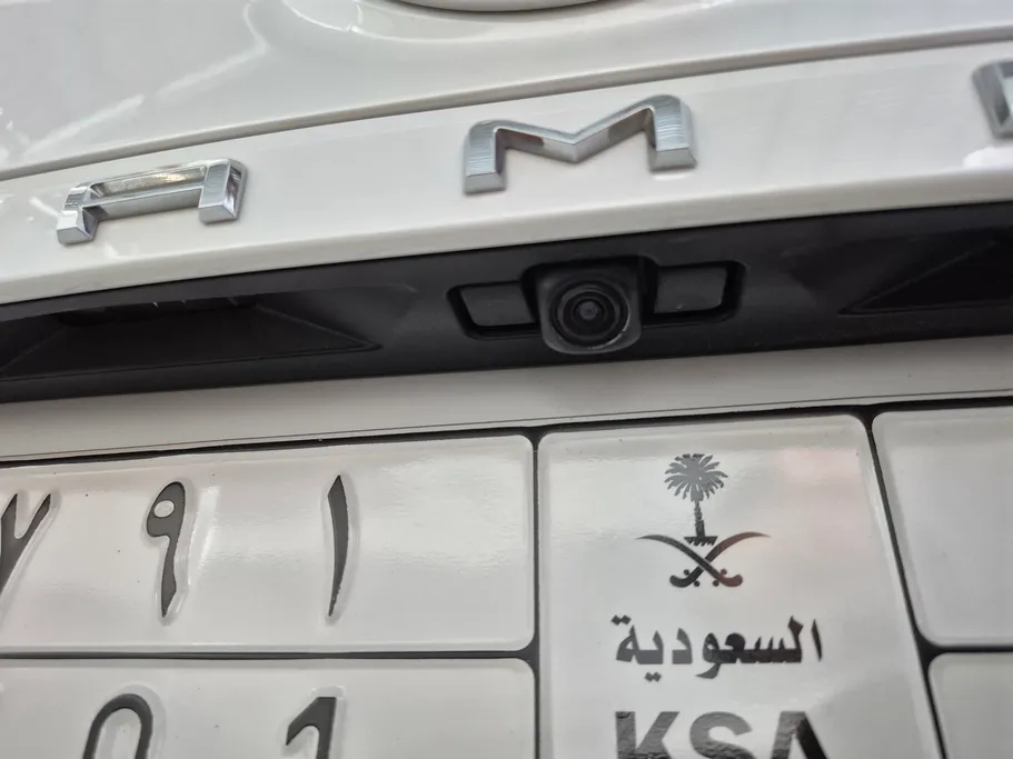 تويوتا كامري GLE HEV  2024 