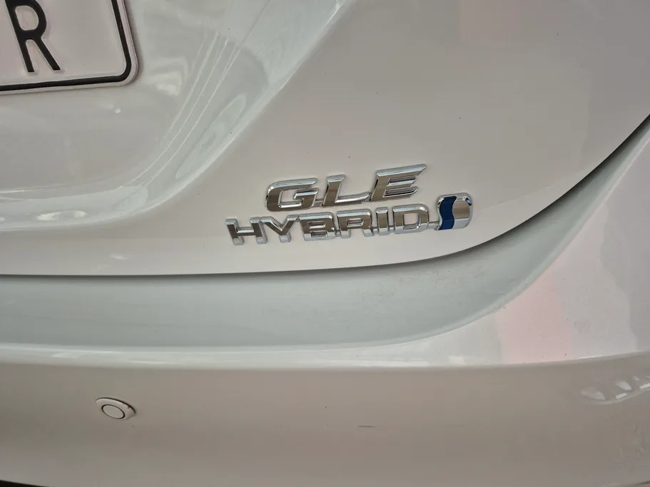 تويوتا كامري GLE HEV  2024 