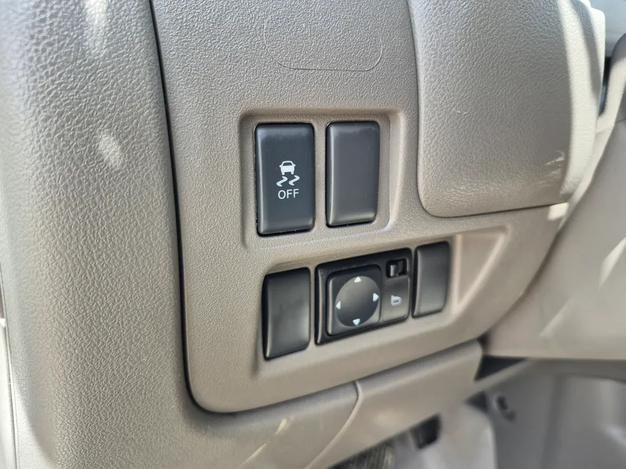 2023 Nissan Sunny SV Comfort 