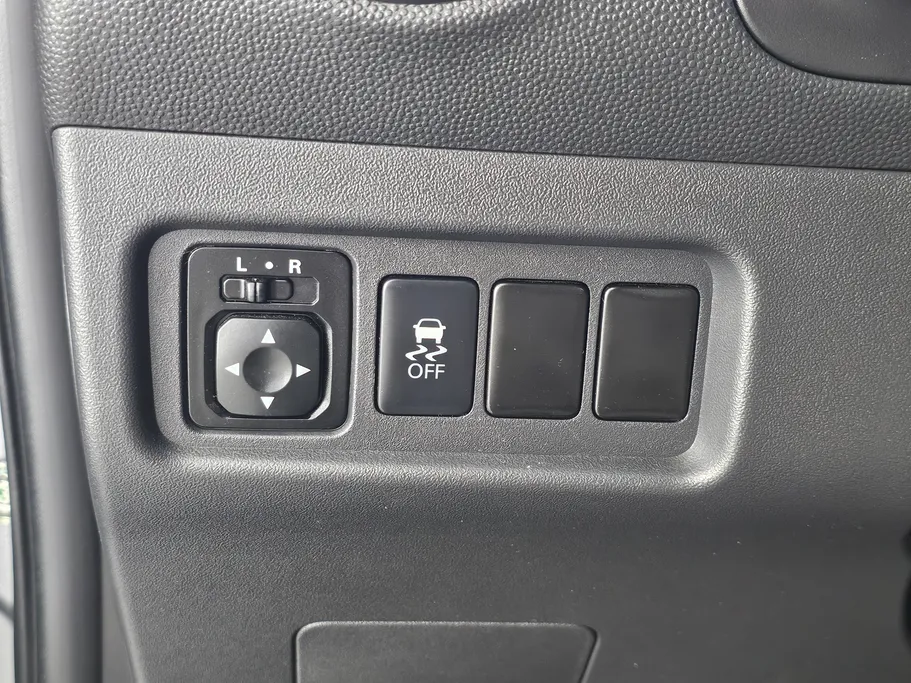 2023 Mitsubishi Attrage GLX LL 