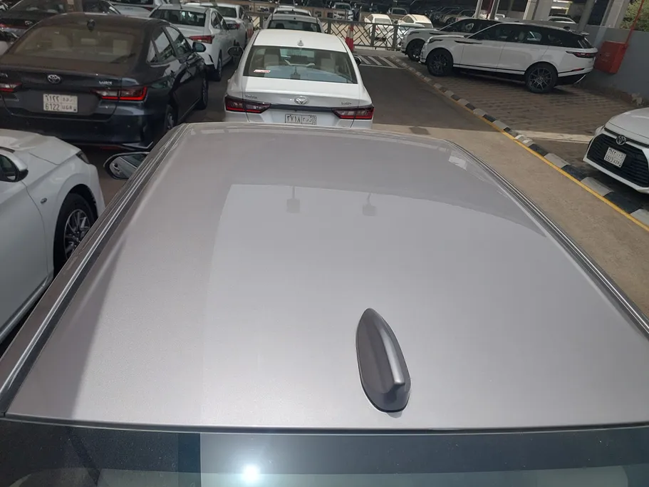 2023 Toyota Yaris  Y 