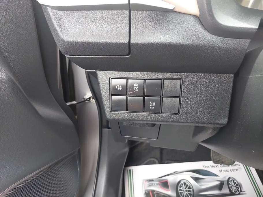 2023 Toyota Yaris  Y 