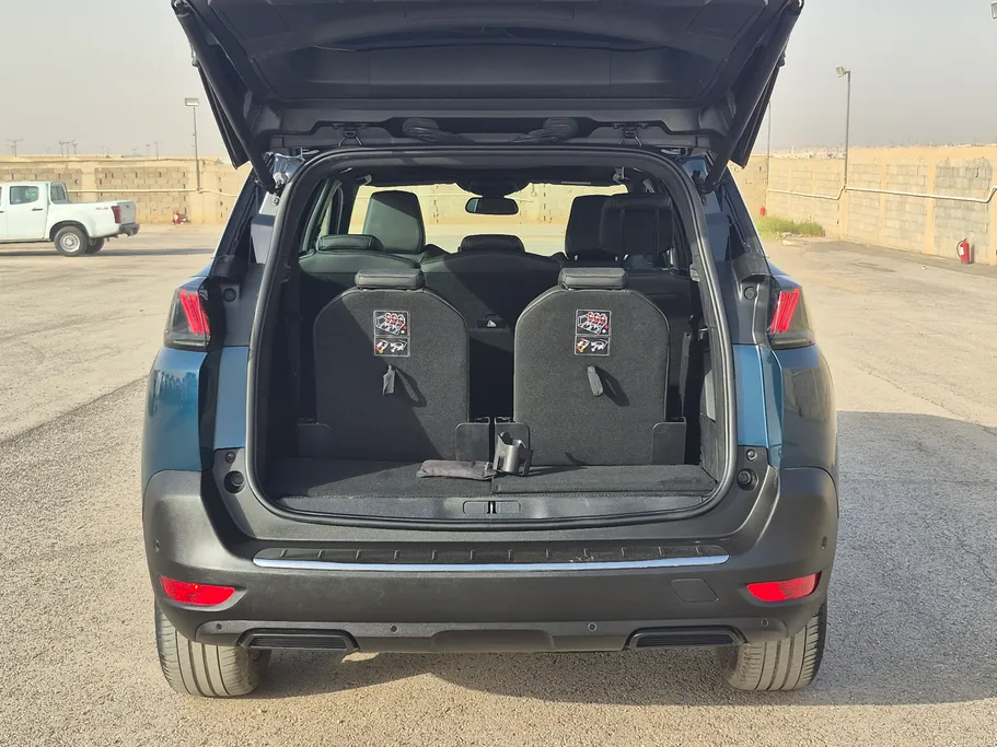 بيجو 5008 GT 2025 