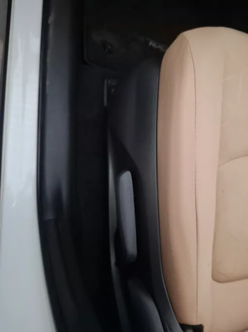 2025 Toyota RAV4 XLE HEV 