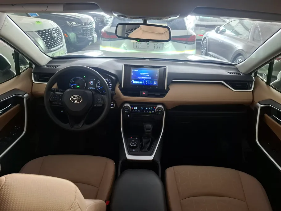 2025 Toyota RAV4 XLE HEV 