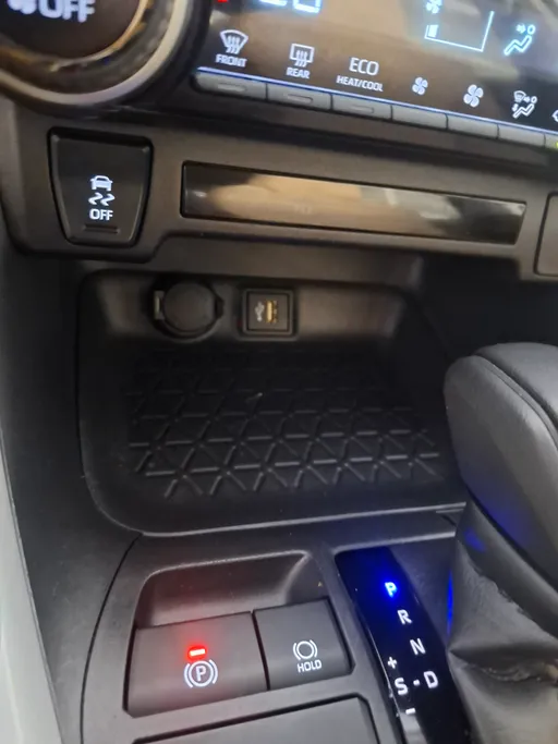 2025 Toyota RAV4 XLE HEV 