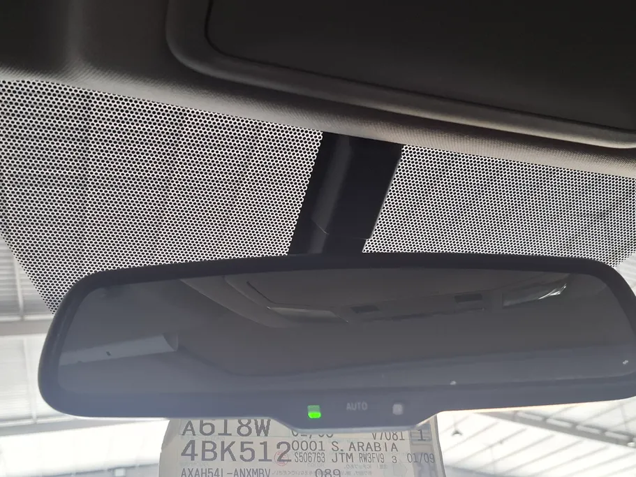 2025 Toyota RAV4 XLE HEV 