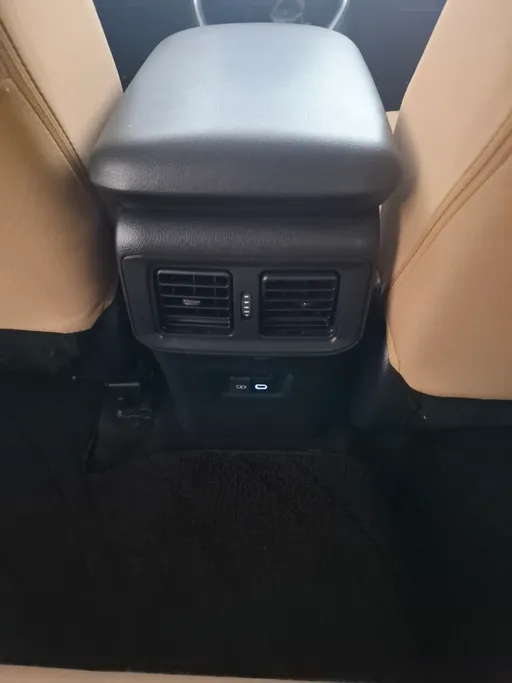 2025 Toyota RAV4 XLE HEV 