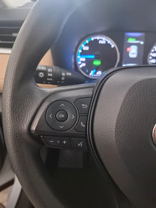 2025 Toyota RAV4 XLE HEV 