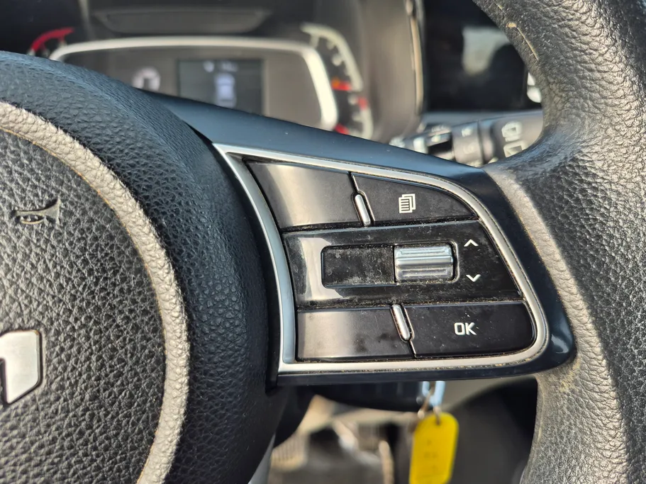2023 Kia SONET LX 