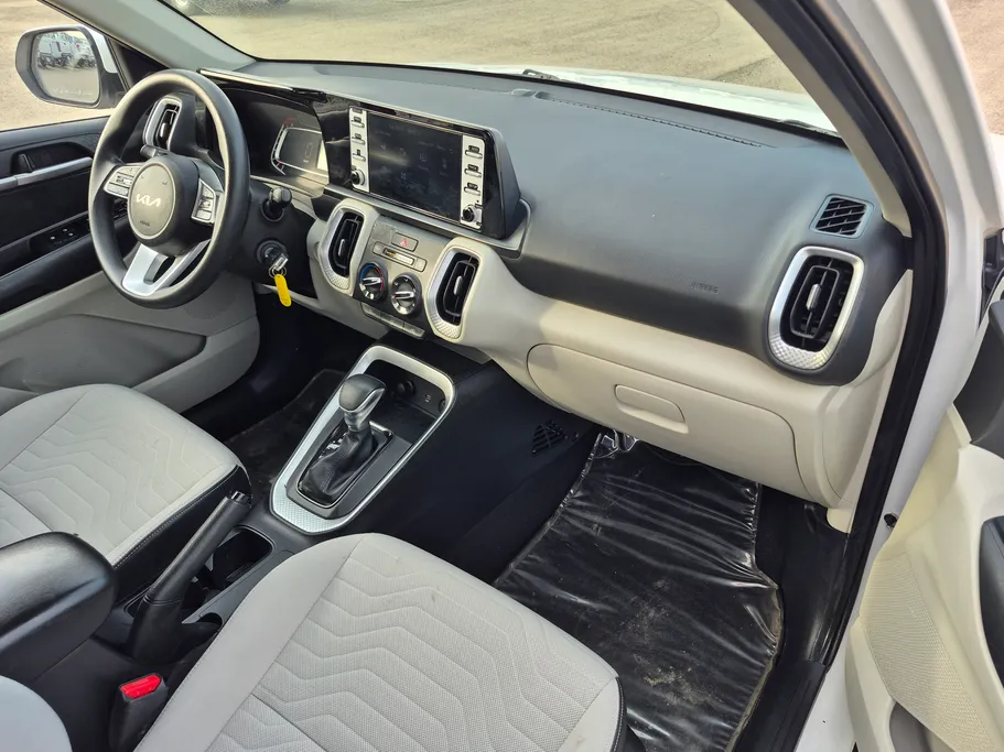 2023 Kia SONET LX 