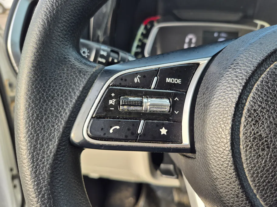 2023 Kia SONET LX 
