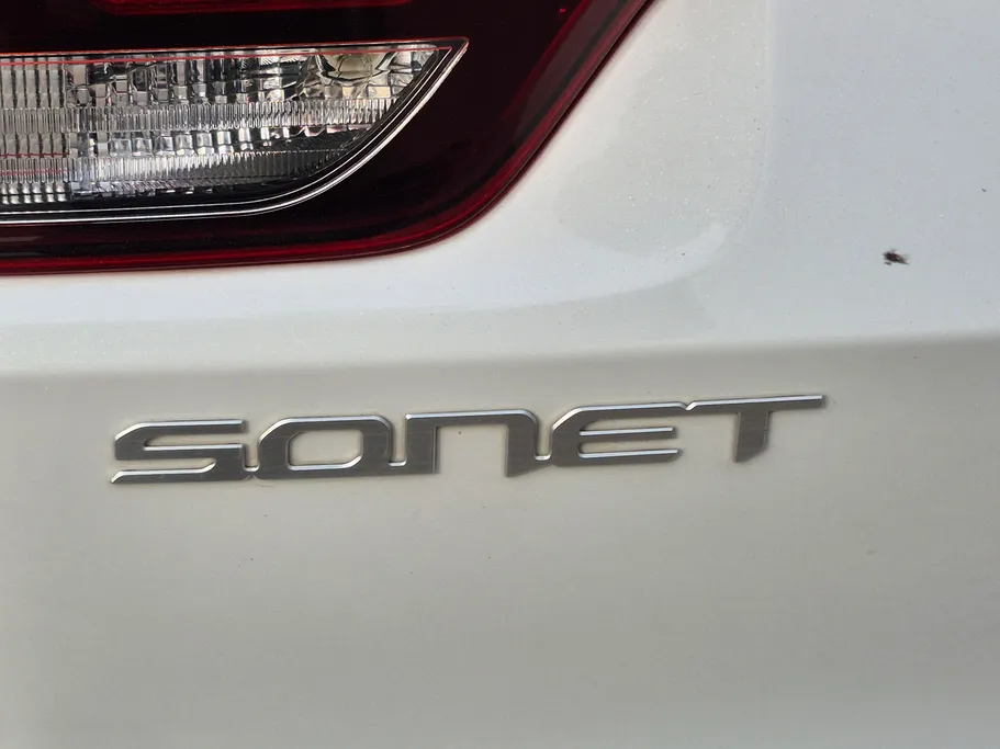 2023 Kia SONET LX 