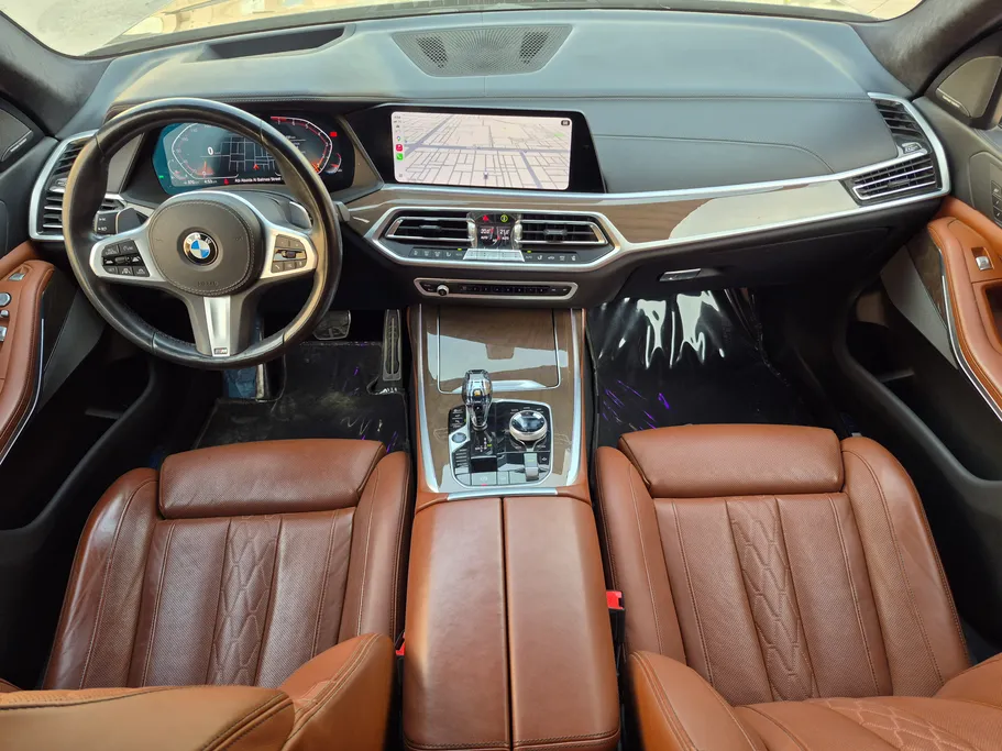 2021 BMW X Series 7 xDrive 40i	 