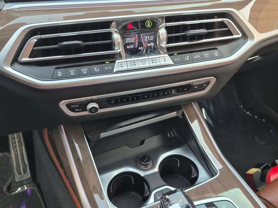 2021 BMW X Series 7 xDrive 40i	 