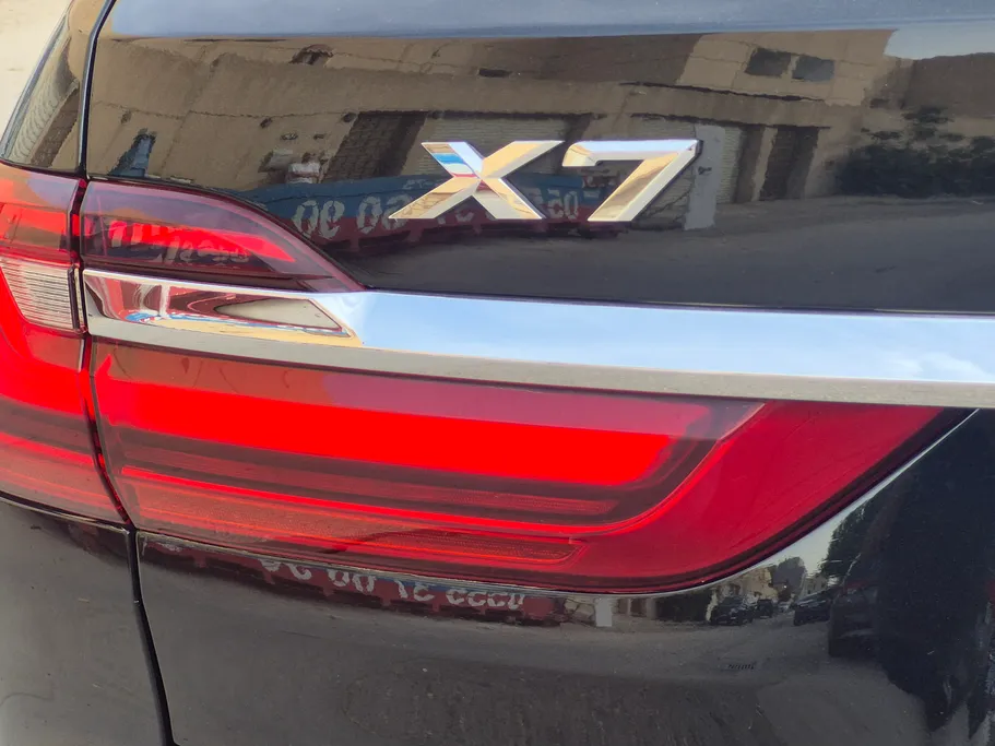 2021 BMW X Series 7 xDrive 40i	 