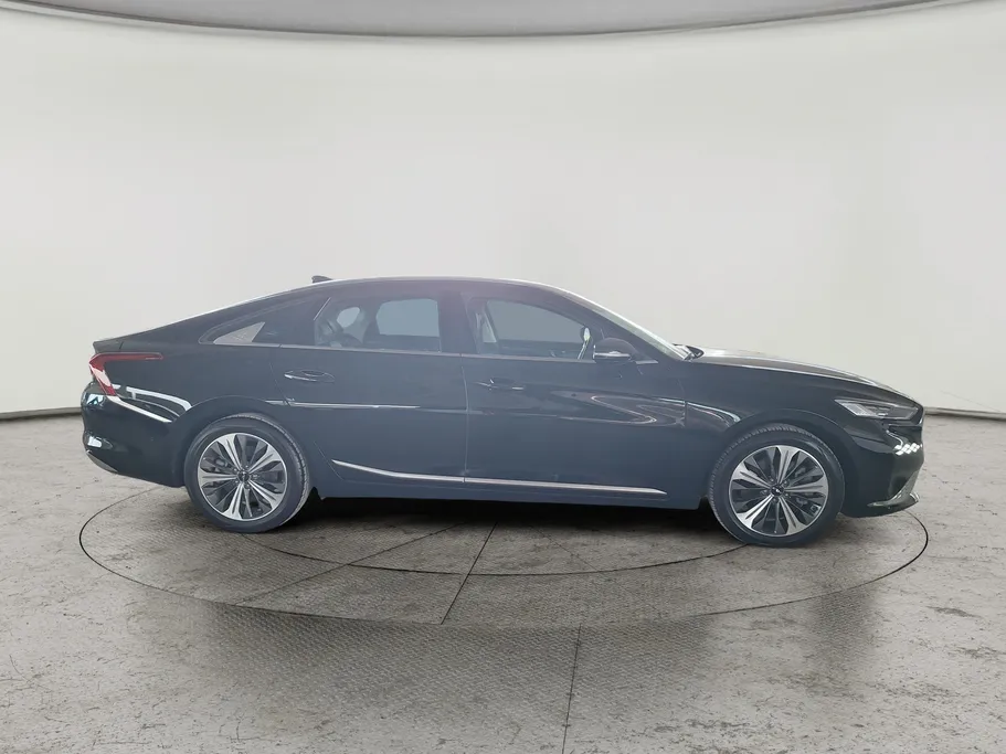 2022 Kia K8 EX 