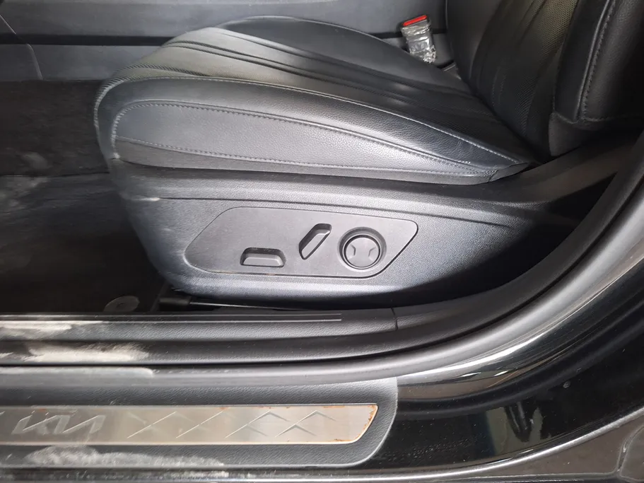 2022 Kia K8 EX 